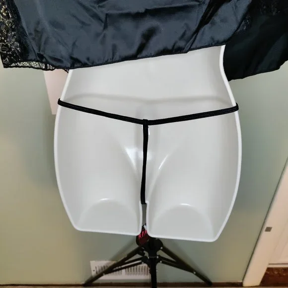 Lingerie Chemise Nightwear With Matching Thong - Picture 6 of 8